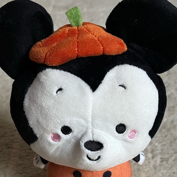 Hallmark Disney Better Together Mickey Mouse - Picture 6 of 13